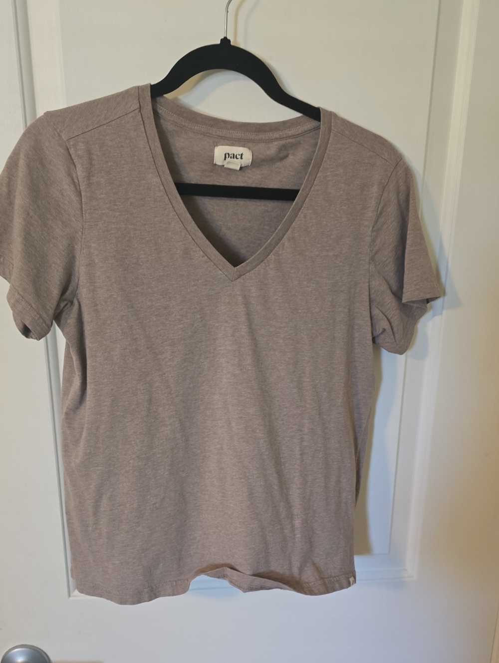 Pact Women's Short Sleeve V-Neck Tee in Taupe